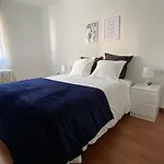 Cerca De Centro Y Playa *