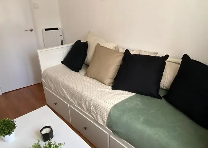 Cerca De Centro Y Playa 아파트 *