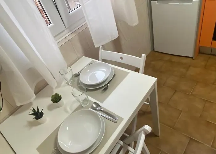 Cerca De Centro Y Playa 아파트 *