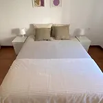 Cerca De Centro Y Playa 아파트 *